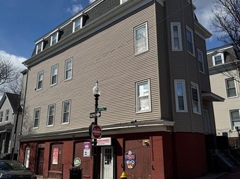 75 Putnam Street