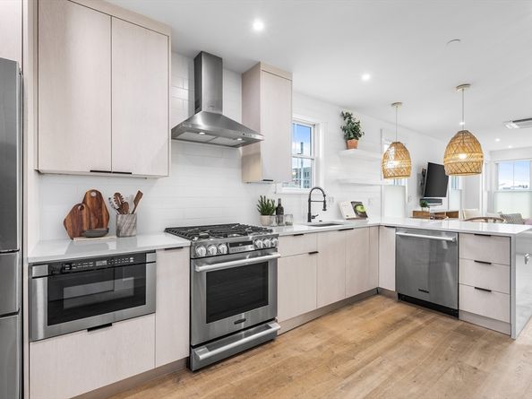 360 Athens St 360, Boston MA 02127