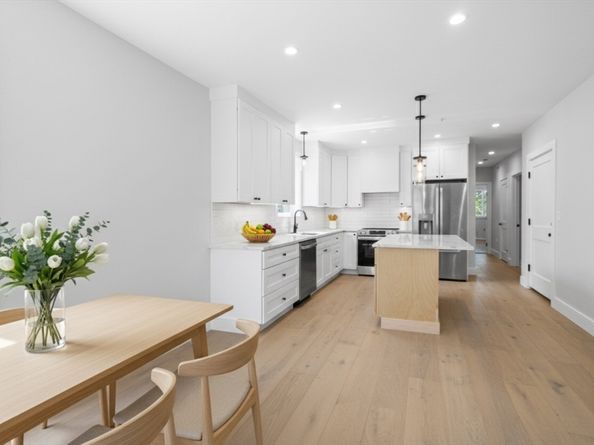 3 Franklin St C, Somerville MA 02145