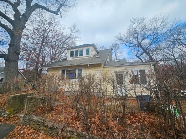 126 Lakehurst Ave, Weymouth MA 02189