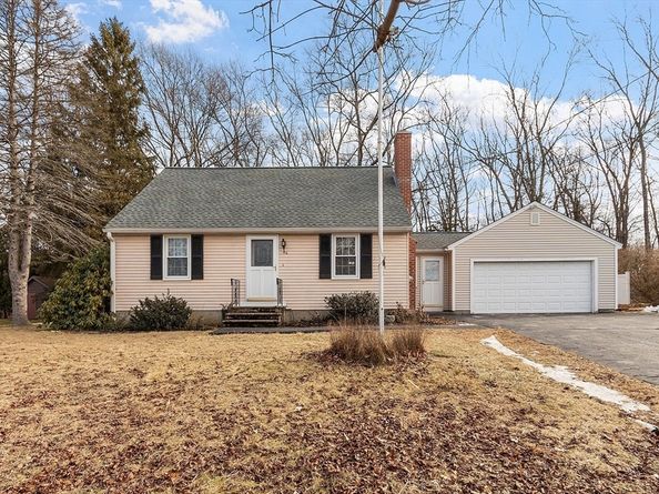 46 Woodruff Road, Clinton MA 01510