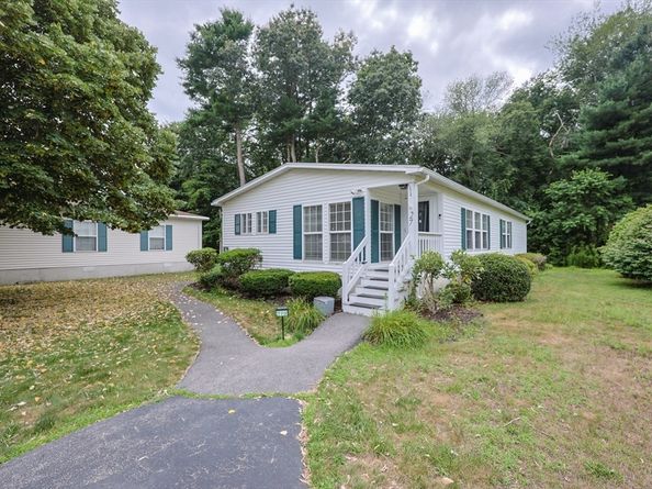 27 Fir Rd, Rockland MA 02370