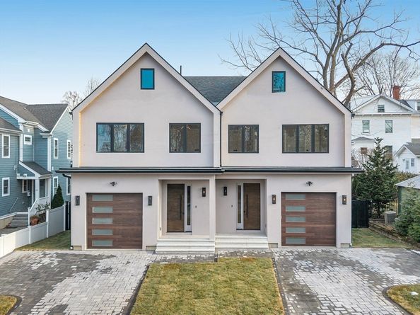 123-125 Waban St 125, Newton MA 02458