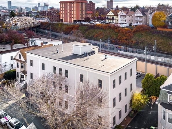 74 Gilman St 1, Somerville MA 02145