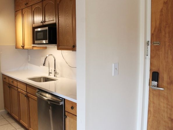 159 Main 41C, Stoneham MA 02180