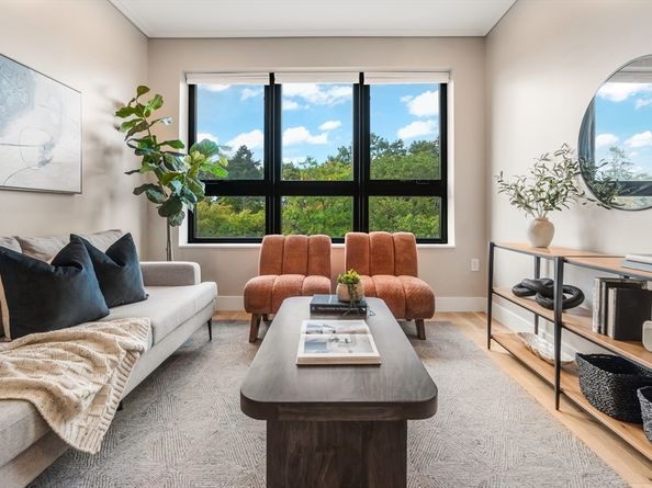 70 Leo Birmingham Parkway U307, Boston MA 02135