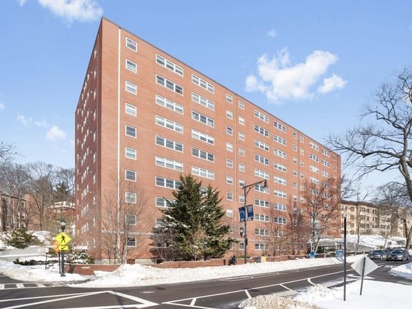 1600 Beacon St 207, Brookline MA 02446