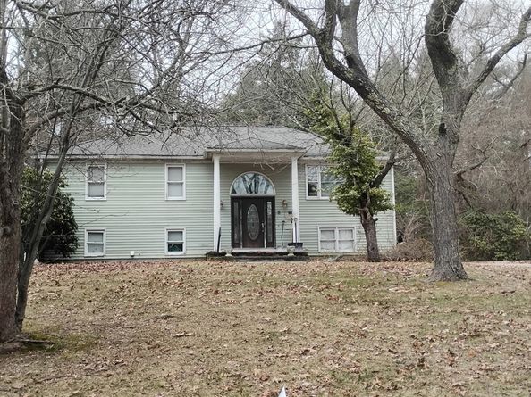 8 Tony Ter, Bridgewater MA 02324