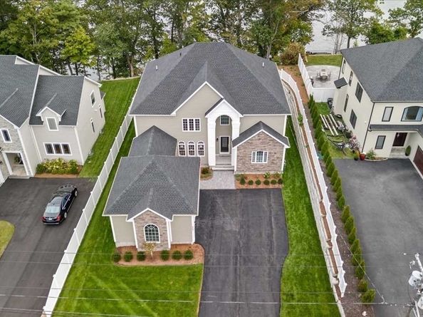 241 Lake Ave, Worcester MA 01604