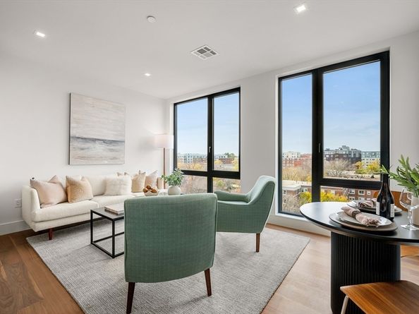 1515 Commonwealth Ave 405, Boston MA 02135