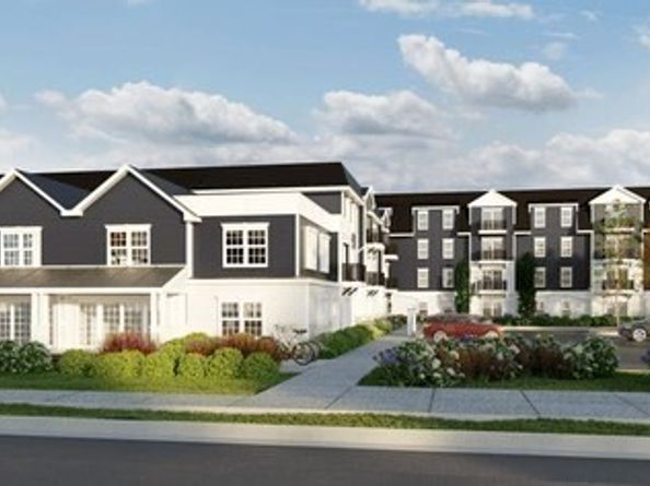 485 Blue Hills Parkway 6, Milton MA 02186