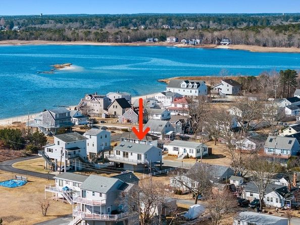 192 Swifts Beach Rd, Wareham MA 02571