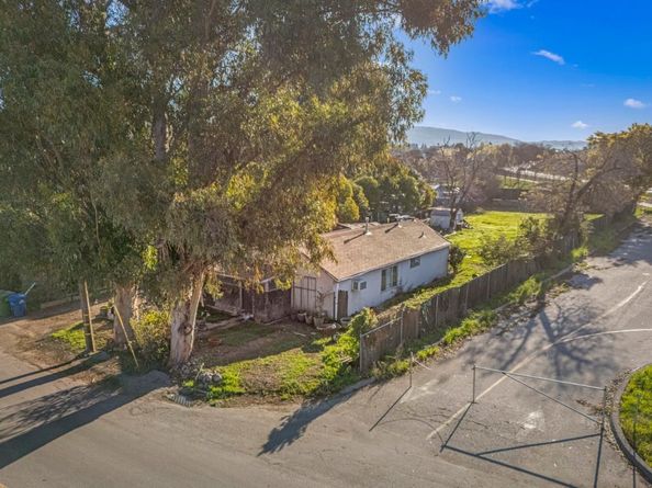 330 Tilton Avenue, Morgan Hill CA 95037