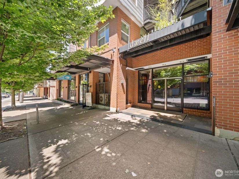 1026 NE 65th Street C420, Seattle WA 98115