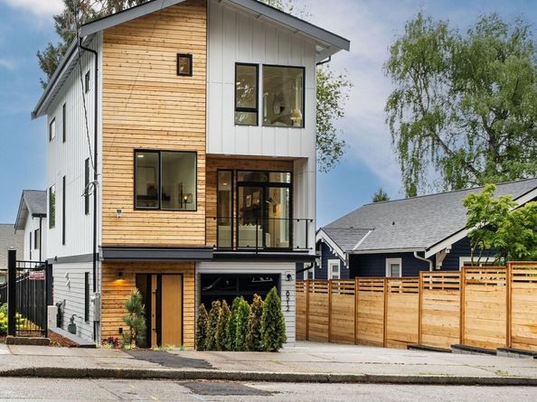 8512 15th Avenue NE, Seattle WA 98115