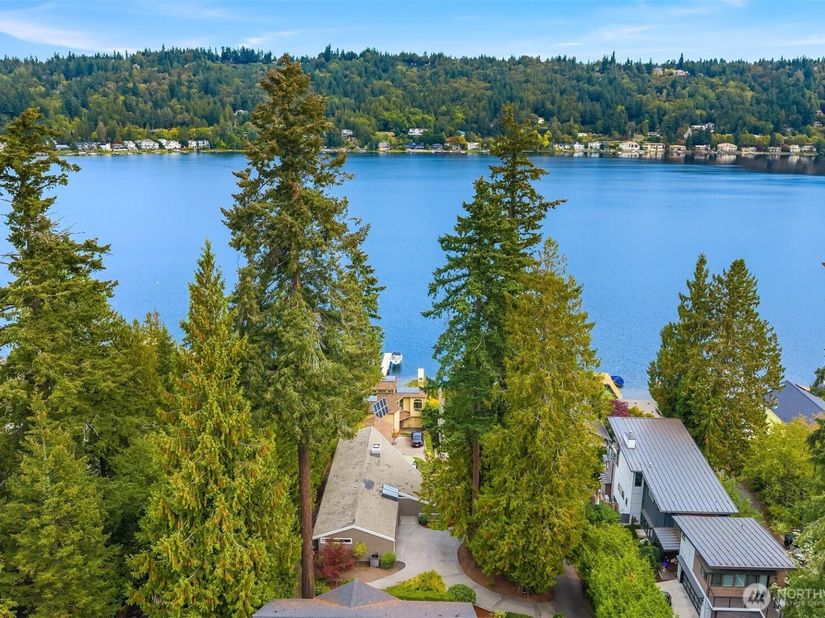 2604 W Lake Sammamish Parkway NE, Redmond WA 98052
