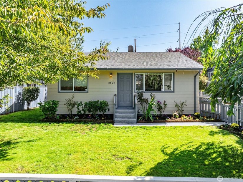 8826 22nd Avenue SW, Seattle WA 98106