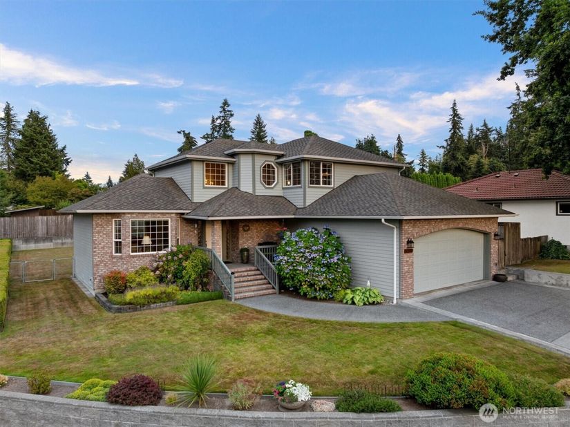 4515 Forest Drive, Everett WA 98203