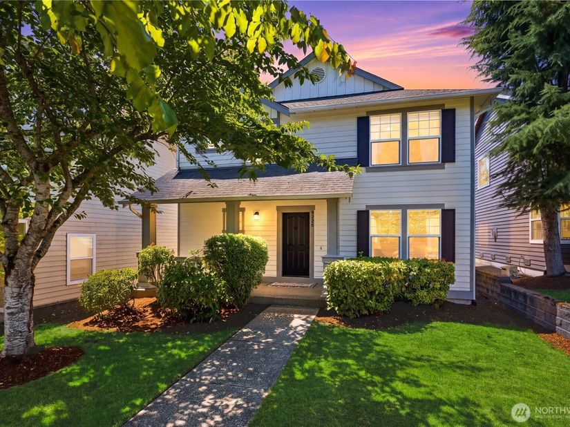 9229 227th Avenue NE, Redmond WA 98053