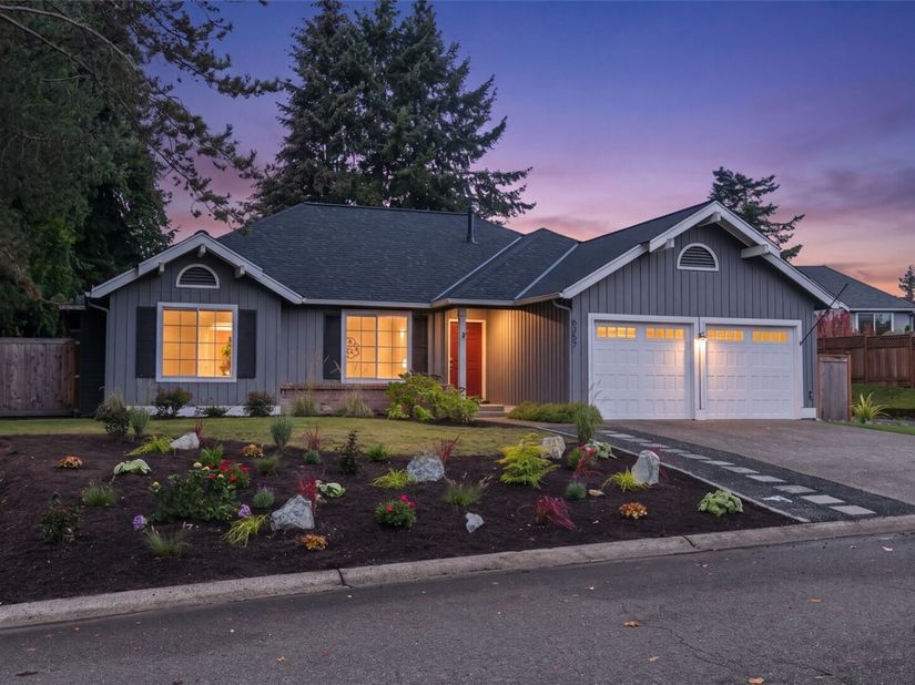6357 114th Avenue SE, Bellevue WA 98006