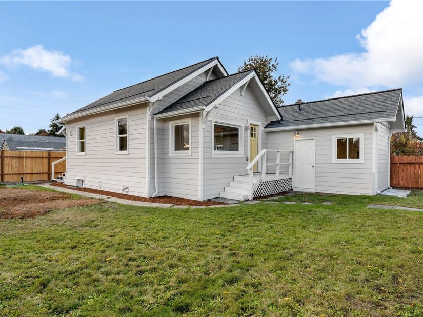 1405 High Avenue, Bremerton WA 98337