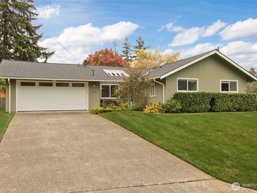15605 NE 1st Street, Bellevue WA 98008