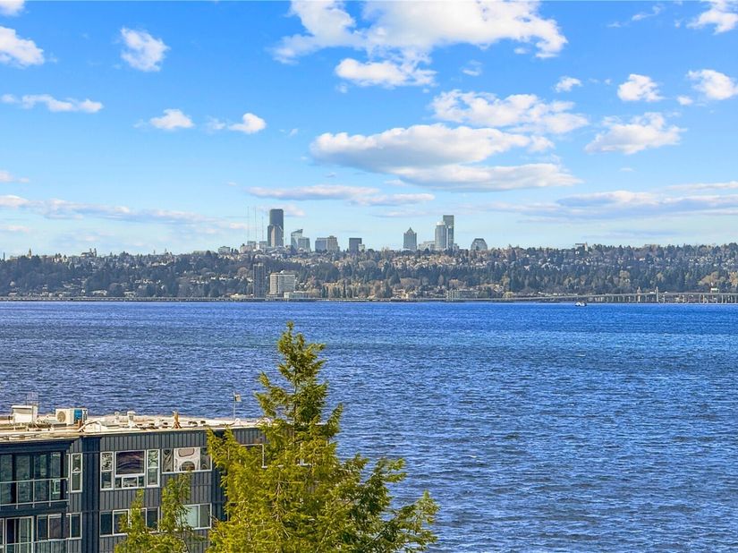 311 2nd Street S 101, Kirkland WA 98033