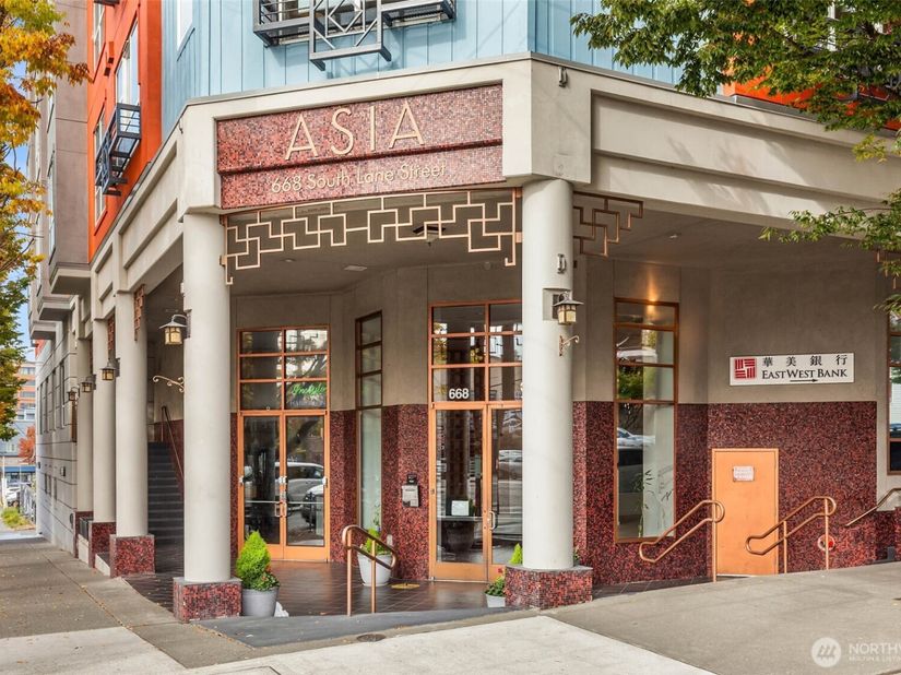 668 S Lane Street 308, Seattle WA 98104