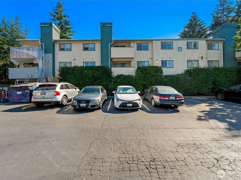 17624 1st Avenue S A302, Burien WA 98148