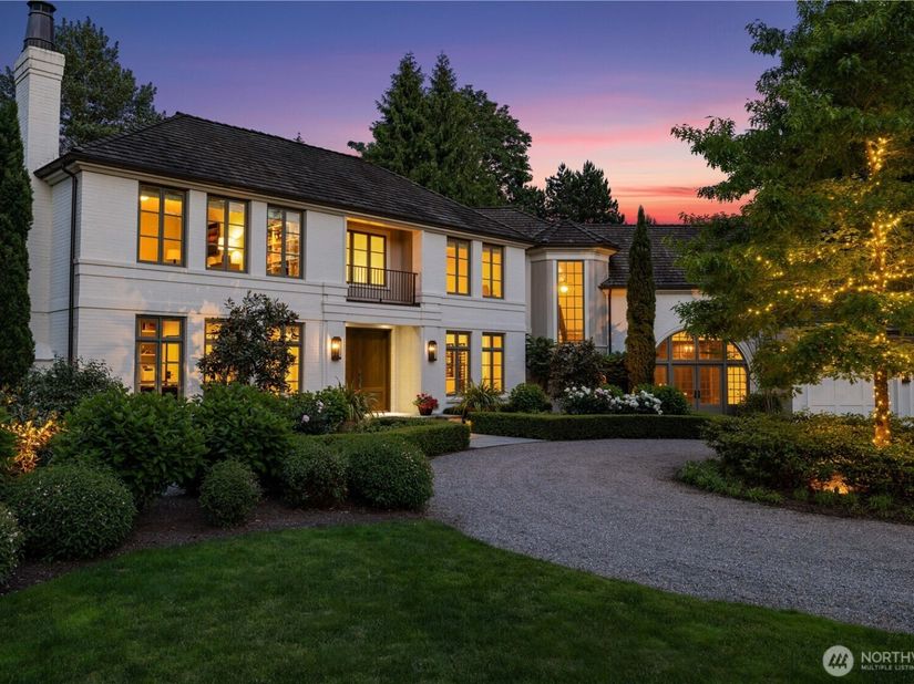 6560 163rd Place SE, Bellevue WA 98006
