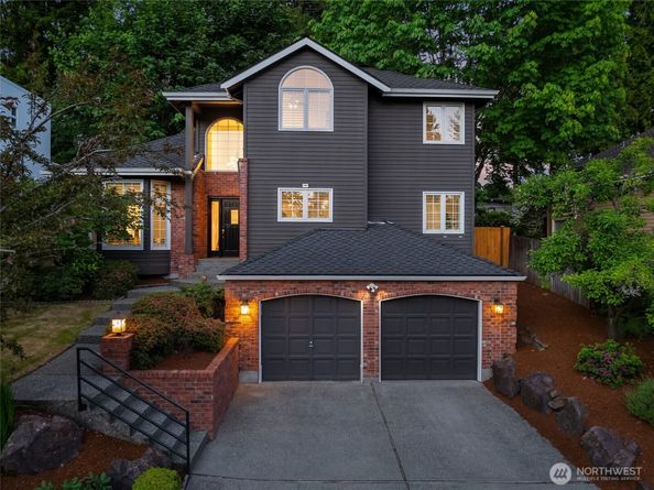 1010 106th Avenue SE, Bellevue WA 98004