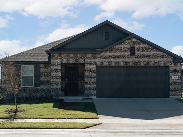 2100  Briarbrook Drive , Denton Texas 76207