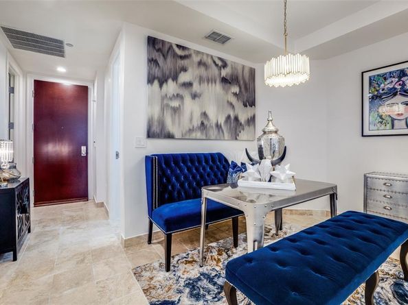 1505  Elm Street  501, Dallas Texas 75201