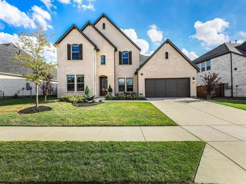 1900  Coventry Drive , Celina Texas 75009