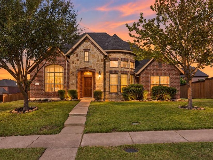 833  Glenmere Court , Rockwall Texas 75087