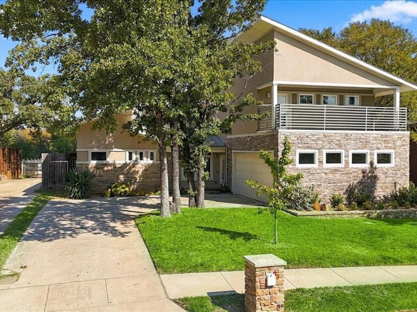 908  Idlewild Court , Highland Village Texas 75077