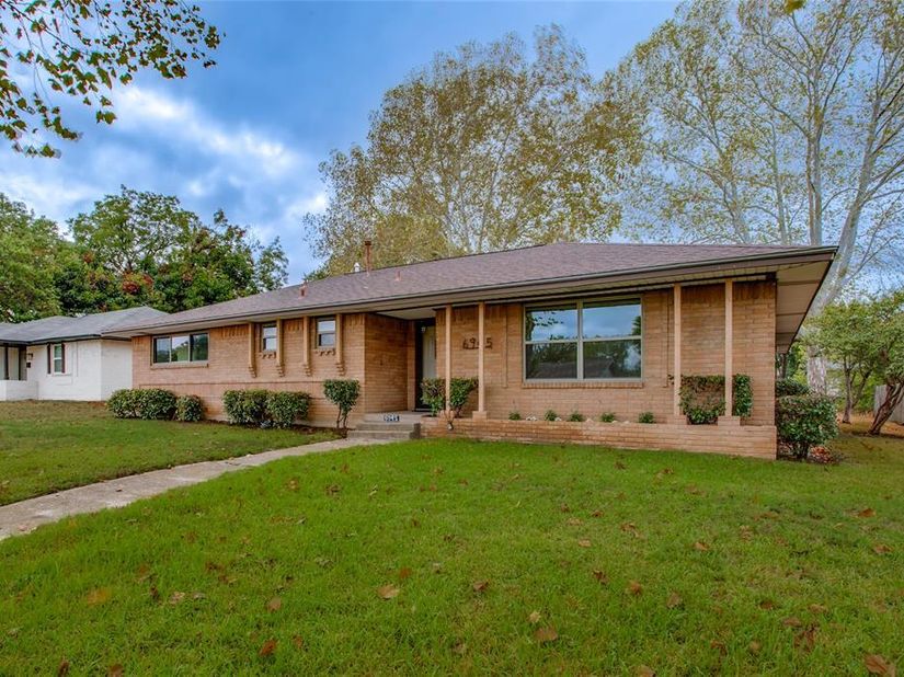 6945  Clearglen Drive , Dallas Texas 75232