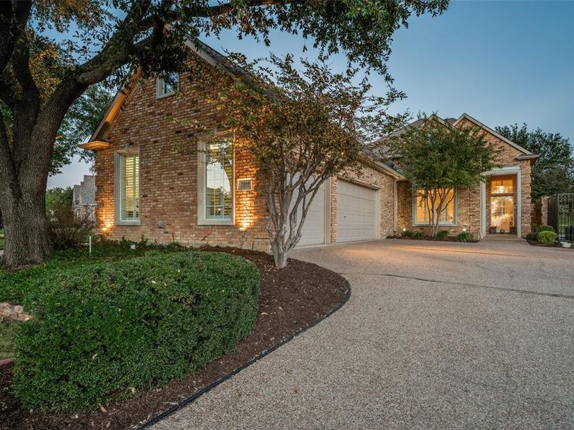 5660  Southern Hills Drive , Frisco Texas 75034