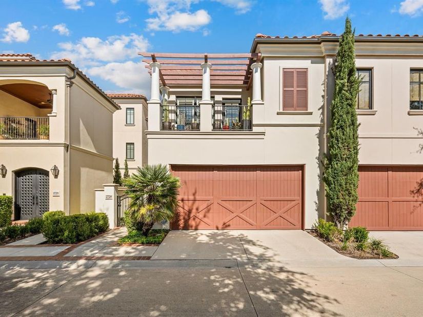 2720  Calder Court , Fort Worth Texas 76107