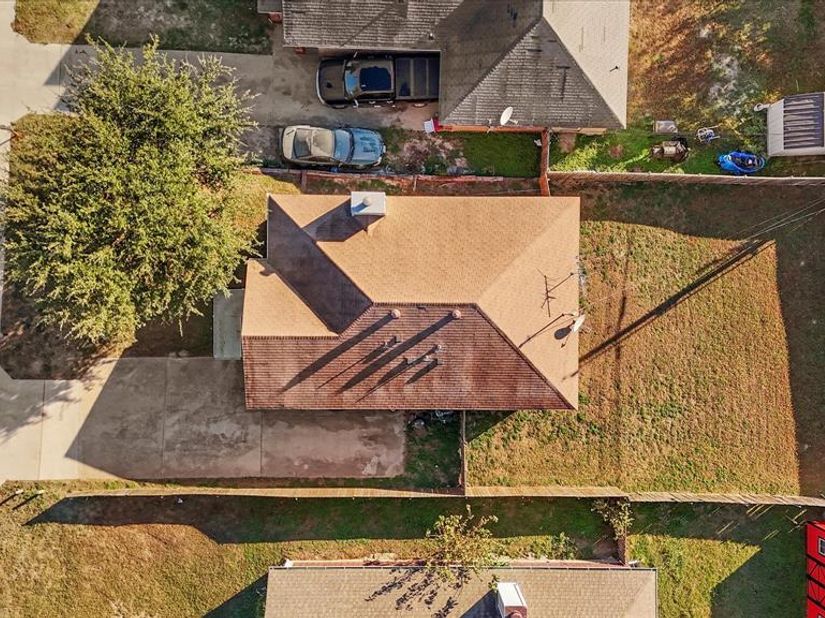 2634  Gooch Street , Dallas Texas 75241