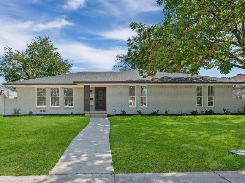 11335  Mccree Road , Dallas Texas 75238