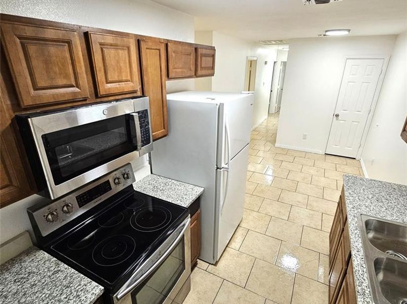 1808 and 1810  Wiseman Avenue , Fort Worth Texas 76105