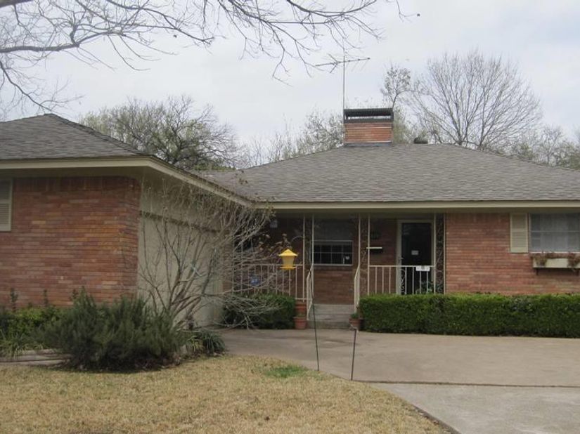 415 S Alexander Avenue , Duncanville Texas 75116