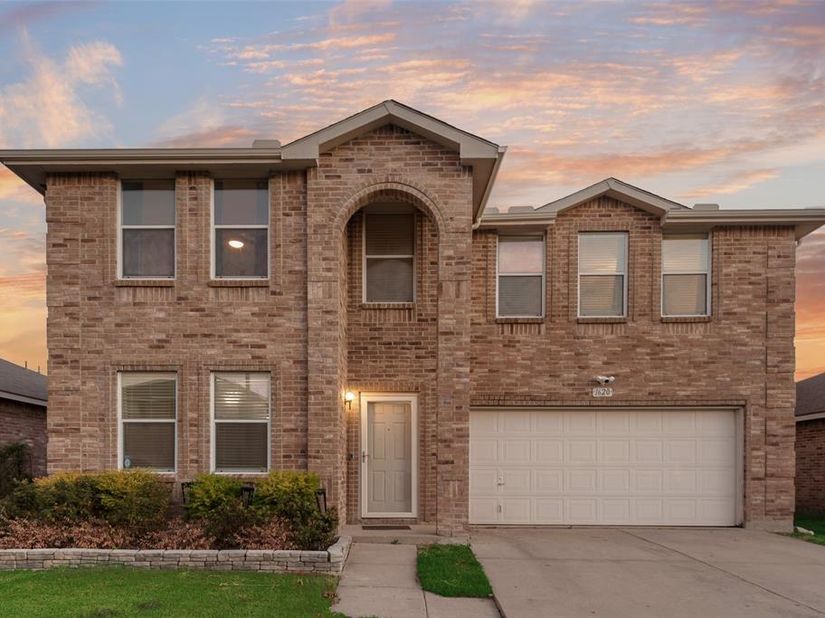 1620  Rialto Way , Fort Worth Texas 76247