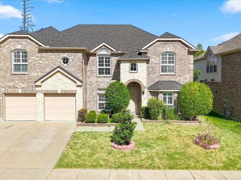 809  Meadowside Court , Garland Texas 75043