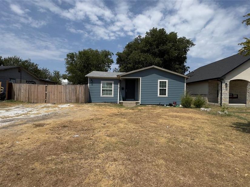 3229  Tom Ellen Street , Fort Worth Texas 76111