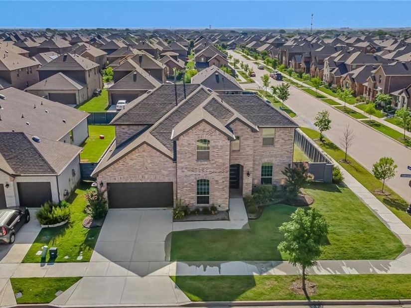 7001  Lowbranch Trail , Little Elm Texas 76227