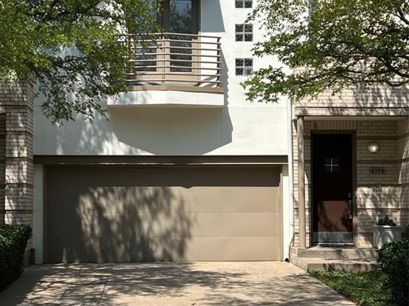 4304  Gilbert Avenue , Dallas Texas 75219