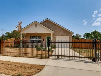 4224  Colonial Avenue 