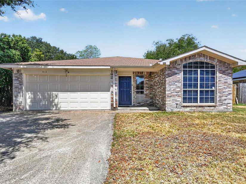 812  Valdez Drive , Dallas Texas 75253